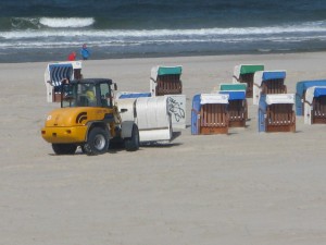 Saisonvorbereitung: Strandkörbe fliegen nicht zum Strand