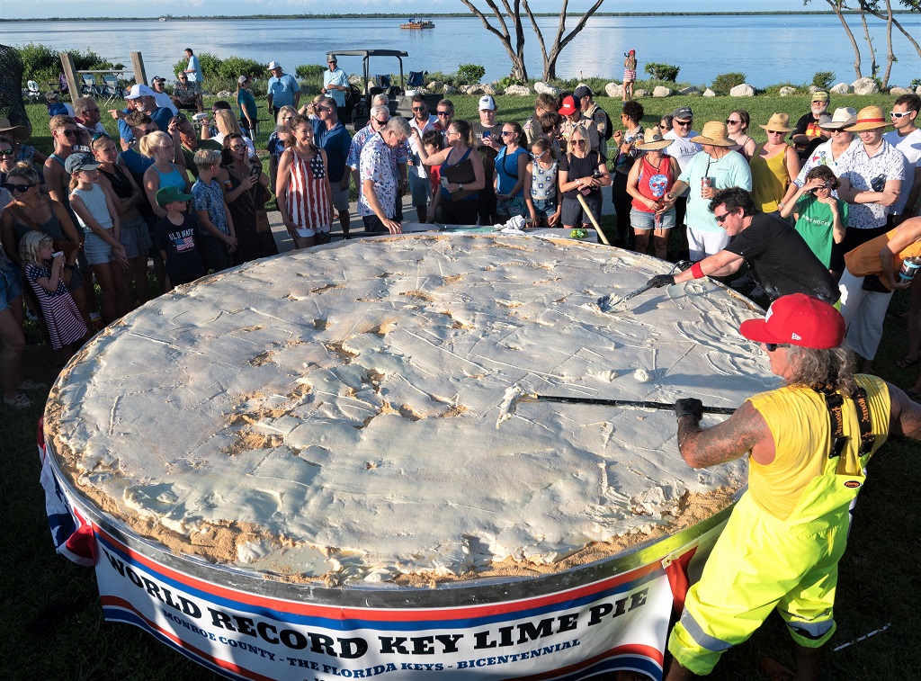 K-World Record Key Lime Pie – Zubereitung – (c) Florida Keys News Bureau